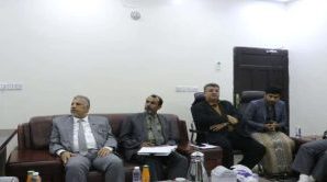 فريق التوجيه الرئاسي يزور جامعة المهرة ويطلع على نشاطها الأكاديمي