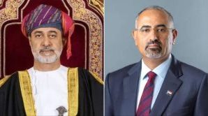 الرئيس الزُبيدي يهنئ سلطان عمان بحلول اليوم الوطني لبلاده