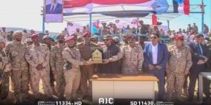 عرض عسكري مهيب بحفل تخرج الدفعة الأولى لمحور سقطرى