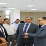 الأمين العام لحضرموت يدشن أول محطة للطاقة الشمسية لمصنع الأسمنت العربي