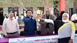 السقاف يشهد بطولة الكرة الطائرة بمدرسة مطهر الغرباني ويطّلع على احتياجات صفوف الصم والبكم في صيرة