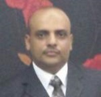 شرعية اللافتات.. وسلطة الأرض