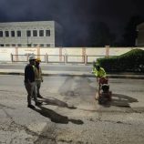 بدء أعمال قص الحفريات المتضررة في خط المطار بخورمكسر لتحسين حركة السير في العاصمة عدن