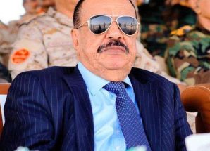اللواء بن بريك يوجه رسالة هامة لأبناء حضرموت