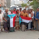 وفد حاشد من غيل باوزير يصل ساحة الاعتصام بالمكلا