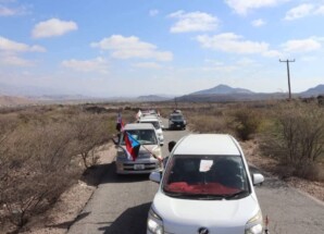 مواكب جماهيرية من أبناء باكازم وأحور والمحفد بمحافظة أبين تتجه إلى ساحة العروض بالعاصمة عدن لدعم خطوات الانتقالي لإعلان دولة الجنوب