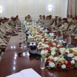 وزير الدفاع يترأس اجتماعاً موسعا بقيادات الوزارة والهيئات والدوائرلمناقشة مستجدات الوضع الأمني – العسكري في محافظتي حضرموت والمهرة،