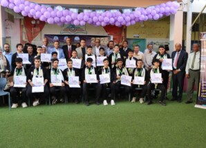 مدارس سماء عدن تستقبل طلابها الفائزين بالمركز الأول في مسابقة التحدي العالمي للروبوت