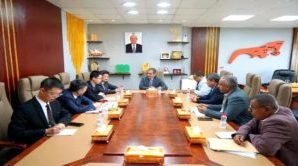 المحافظ لملس يناقش مع القائم بأعمال السفير الصيني التعاون بمجالات التنمية