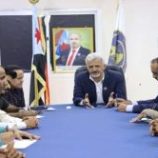 الفريق الرئاسي يلتقي قيادتي الانتقالي والسلطة المحلية في لحج