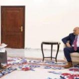 الرئيس الزُبيدي يشدد على دور وزارة الأوقاف في تحصين المجتمع ونشر ثقافة التسامح والوسطية والاعتدال