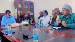 مدير عام وادي العين وحورة يناقش وفد من المجلس الانتقالي التعاون والتنسيق المشترك