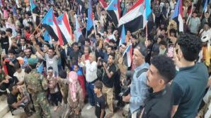 الليلة .. ساحة الاعتصام المفتوح بخور مكسر تحضن فعاليات فنية وثقافية شبابية