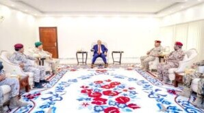 الرئيس الزُبيدي: إجراءات حضرموت والمهرة لتأمين الجنوب والوجهة نحو صنعاء