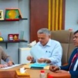 محافظ عدن يوقّع اتفاقية بناء الدور الرابع بكلية طب الأسنان