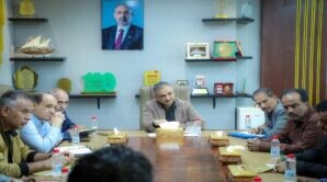 محافظ العاصمة عدن يشدد على تكثيف الرقابة الميدانية وضبط الأسعار وتنظيم آليات توزيع الغاز