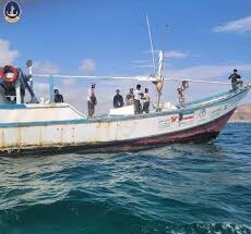 خفر السواحل يعثر على كيلوغرام مخدرات على ساحل بئر علي في شبوة