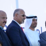 الرئيس الزُبيدي يضع حجر الأساس لمشروع محطة الطاقة الشمسية بقدرة 30 ميجاوات في محافظة أبين