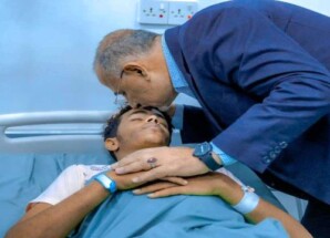 الرئيس الزُبيدي يطمئن على أحوال جرحى عملية “المستقبل الواعد” بمستشفى عبود العسكري