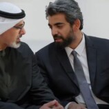 ولي عهد أبوظبي يؤدي العزاء في الزعيم الراحل علي البيض