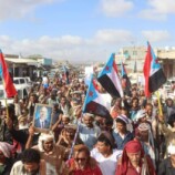 مسيرات جماهيرية حاشدة في زنجبار والمحفد تأييدًا للإعلان السياسي والدستوري وتنديدًا بالعدوان السعودي