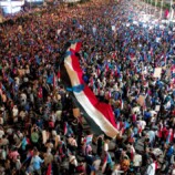 البيان الصادر عن مليونية الثبات والقرار بساحة العروض في العاصمة عدن .