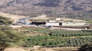 مليشيا الحوثي تشن حملة اعتقالات جماعية وتفرض حصاراً مشدداً على قرية المنقطع