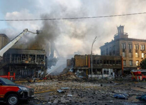 روسيا تشن هجمات جديدة بالصواريخ والمسيّرات على كييف وخاركيف