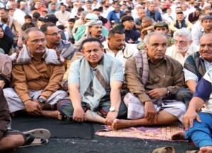 القائم بأعمال الأمين العام وعدد من قيادة المجلس يؤدون صلاة العيد بالعاصمة عدن
