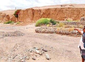 لحج… تحذير من كارثة محتملة في قرية عبر بدر  بسبب تدفق السيول