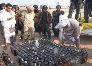 إتلاف 354 قنينة مشروبات كحولية في لحج