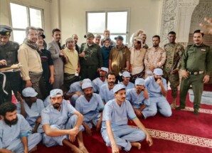 بمبادرة إنسانية..رجال المال والأعمال وفاعلي الخير من أبناء يافع يطلقون سراح 14 من نزلاء السجن المركزي المعسرين في لحج