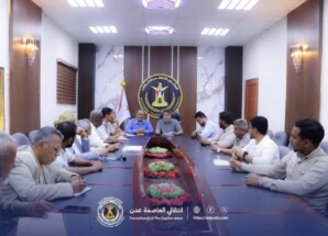 انتقالي العاصمة عدن يجدد مطالبته بفتح المقرات ويستعرض سير العمل في إداراته ومديرياته