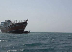 قوات العمالقة الجنوبية تضبط سفينة تهريب قادمة من إيران بالقرب من باب المندب