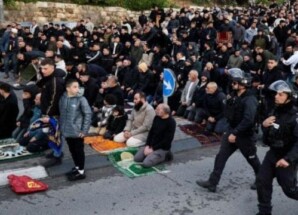 إسرائيل تمنع صلاة عيد الفطر في المسجد الأقصى للمرة الأولى منذ 1967