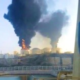 عُمان تسقط طائرات مسيّرة استهدفت خزانات الوقود في ميناء صلالة