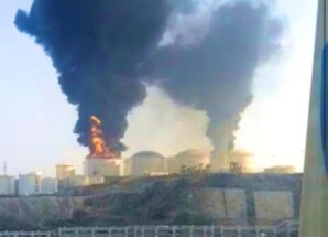 عُمان تسقط طائرات مسيّرة استهدفت خزانات الوقود في ميناء صلالة