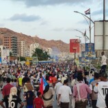 اعتقال 110 مشاركين في تظاهرة سلمية بالمكلا بينهم قُصّر وسط انتقادات قانونية