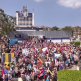 جماهير شعب الجنوب تعيد فتح مقرات المجلس الانتقالي بالعاصمة عدن