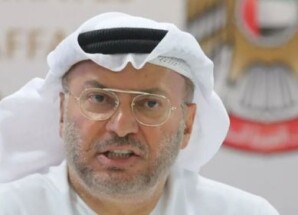 رداً على ظريف.. قرقاش: الهجمات على الخليج غرور وفشل استراتيجي