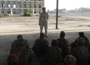 شعبة التوجيه المعنوي للقوات البرية تنفذ محاضرة توعوية في معسكر اللواء الأول مشاة