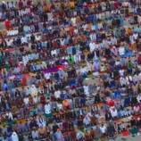 أبناء يافع يؤدون شعائر صلاة عيد الأضحى المبارك