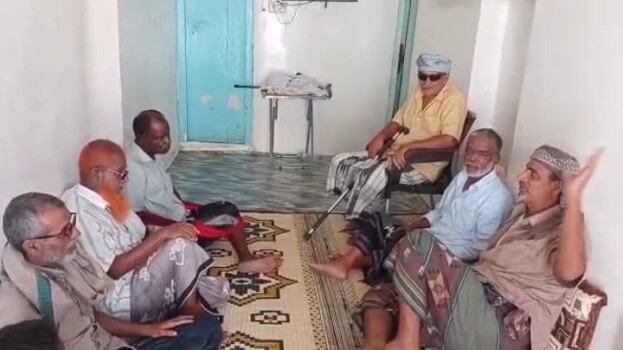 انتقالي الديس الشرقية يزور أسرة الشهيد “الوحيري” ويتفقد أحوال عدد من القيادات التربوية والرياضية المرضى