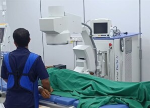 تدشين العمليات الجراحية لمرضى الكلى والمسالك البولية بالمستشفى التخصصي الخيري بعزان
