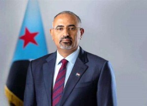 الرئيس الزُبيدي يعزّي في وفاة الشخصية الوطنية والتربوية البارزة الأستاذ فيصل القطيبي
