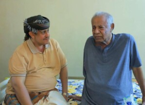 الأمين العام يزور المناضل اللواء أحمد سالم عبيد في منزله بمدينة الشعب