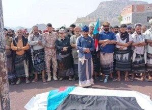 الحالمي يتقدم موكبًا مهيبًا لتشييع الشهيد عبدالرحيم مثنى صالح في ردفان