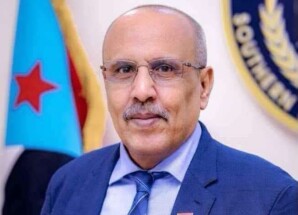 الكثيري يعزي نادرة عبدالقدوس بوفاة زوجها الكاتب والمخرج المسرحي عبدالعزيز عباس