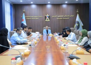 الهيئة السياسية تناقش التصعيد في باب المندب وتؤكد أهمية الدور الجنوبي في حماية الملاحة الدولية
