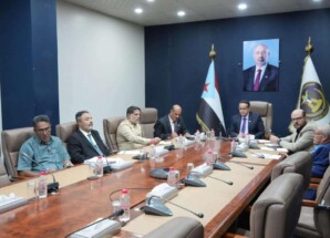 الحالمي بعقد اجتماعًا برؤساء الهيئات التنفيذية بالمحافظات لمناقشة تطورات المشهد الأمني والعسكري في الجنوب